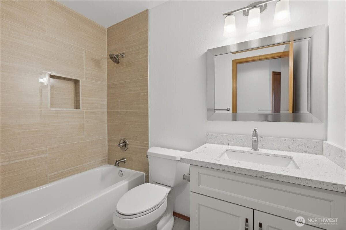 27213 32nd Place S, Auburn, WA 98001