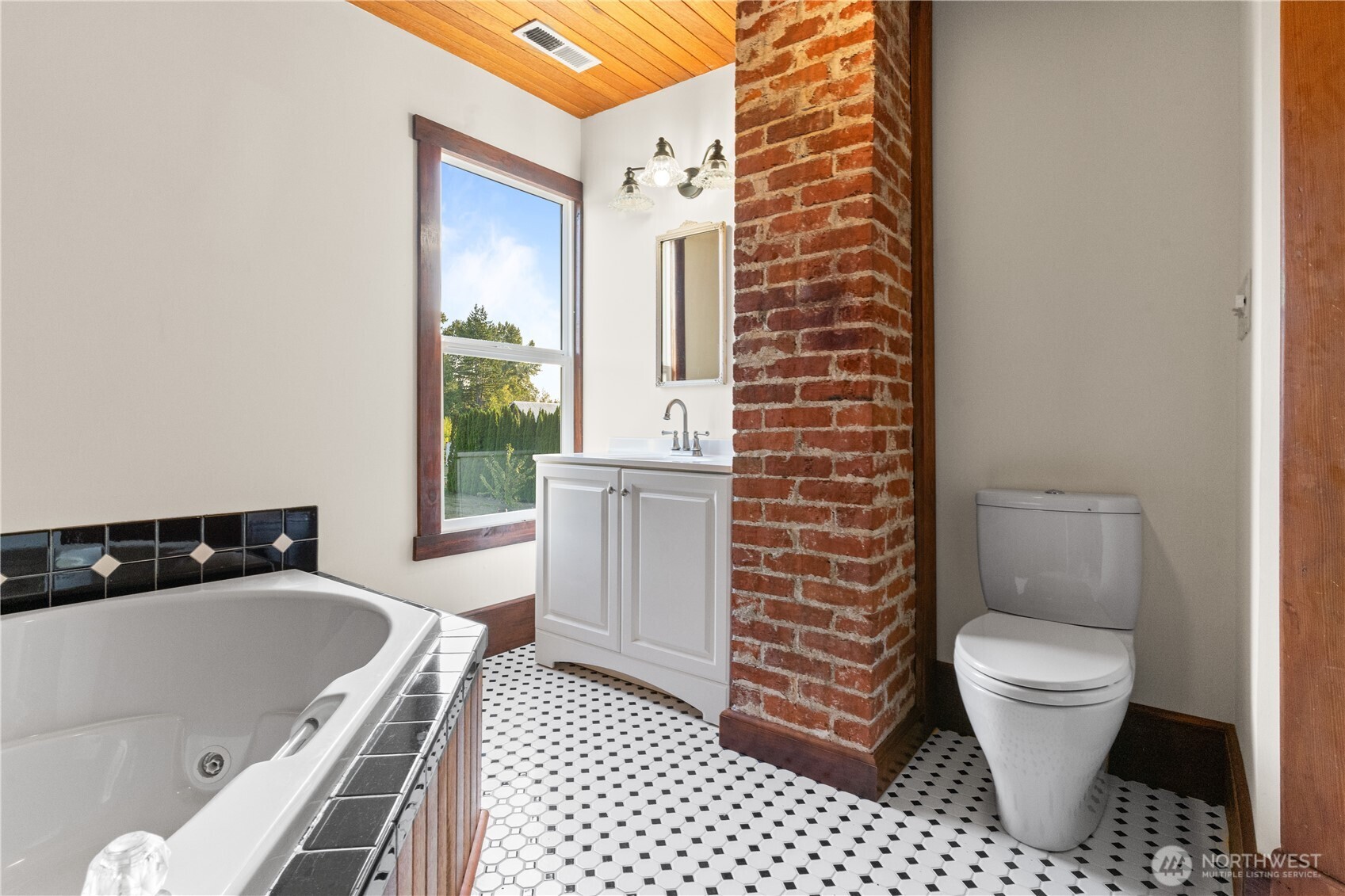 1371 W Axton Road , Ferndale, WA 98248