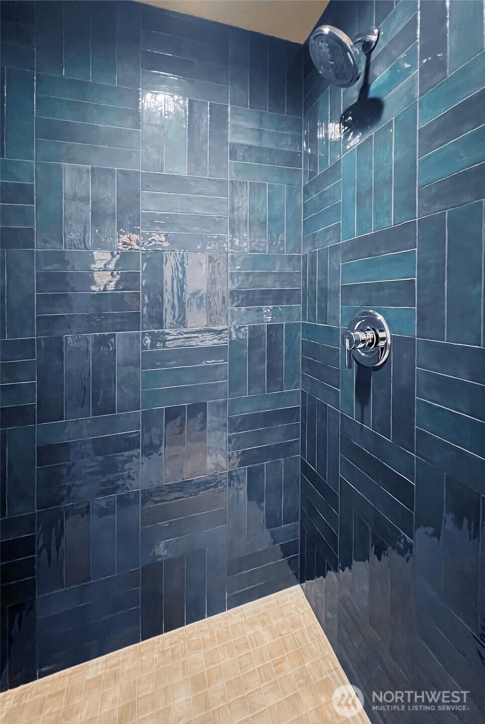 761 7th Avenue NW, Issaquah, WA 98027