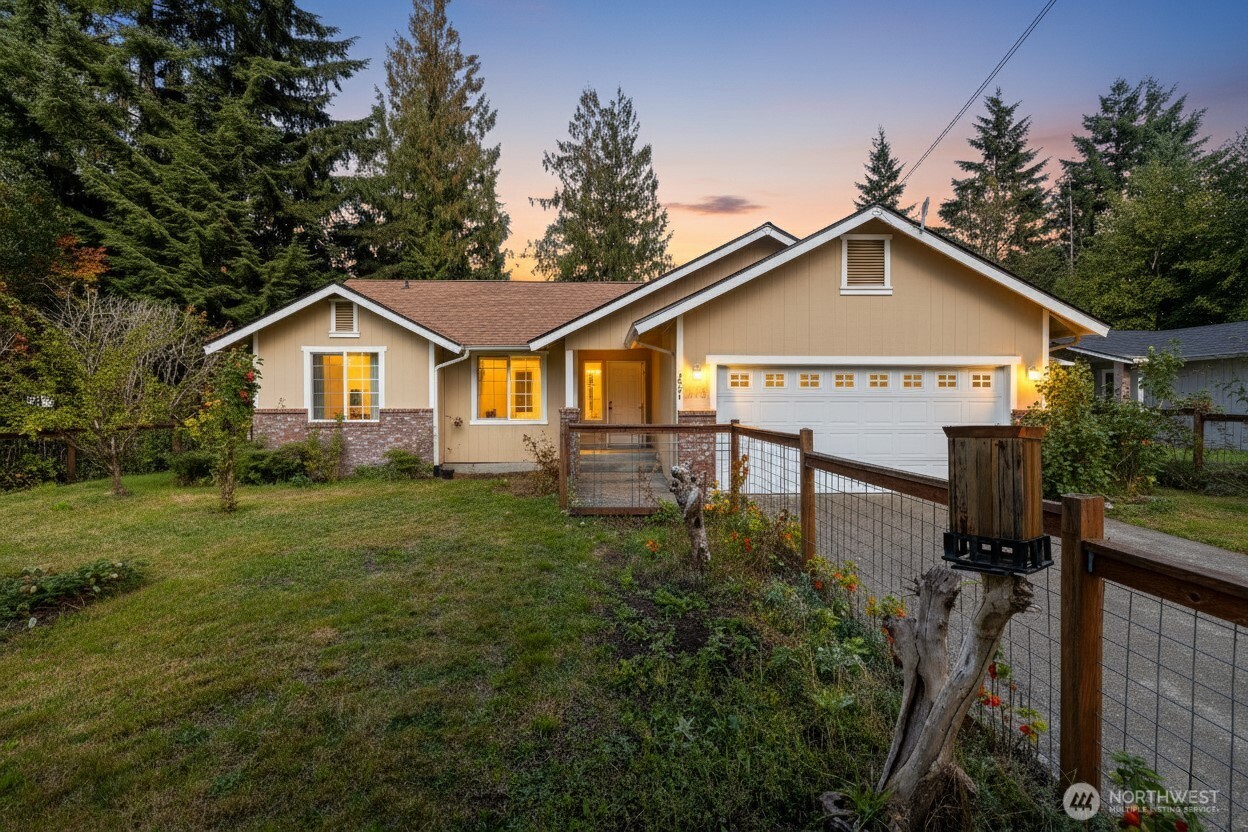 3001 Green Valley Drive , Maple Falls, WA 98266