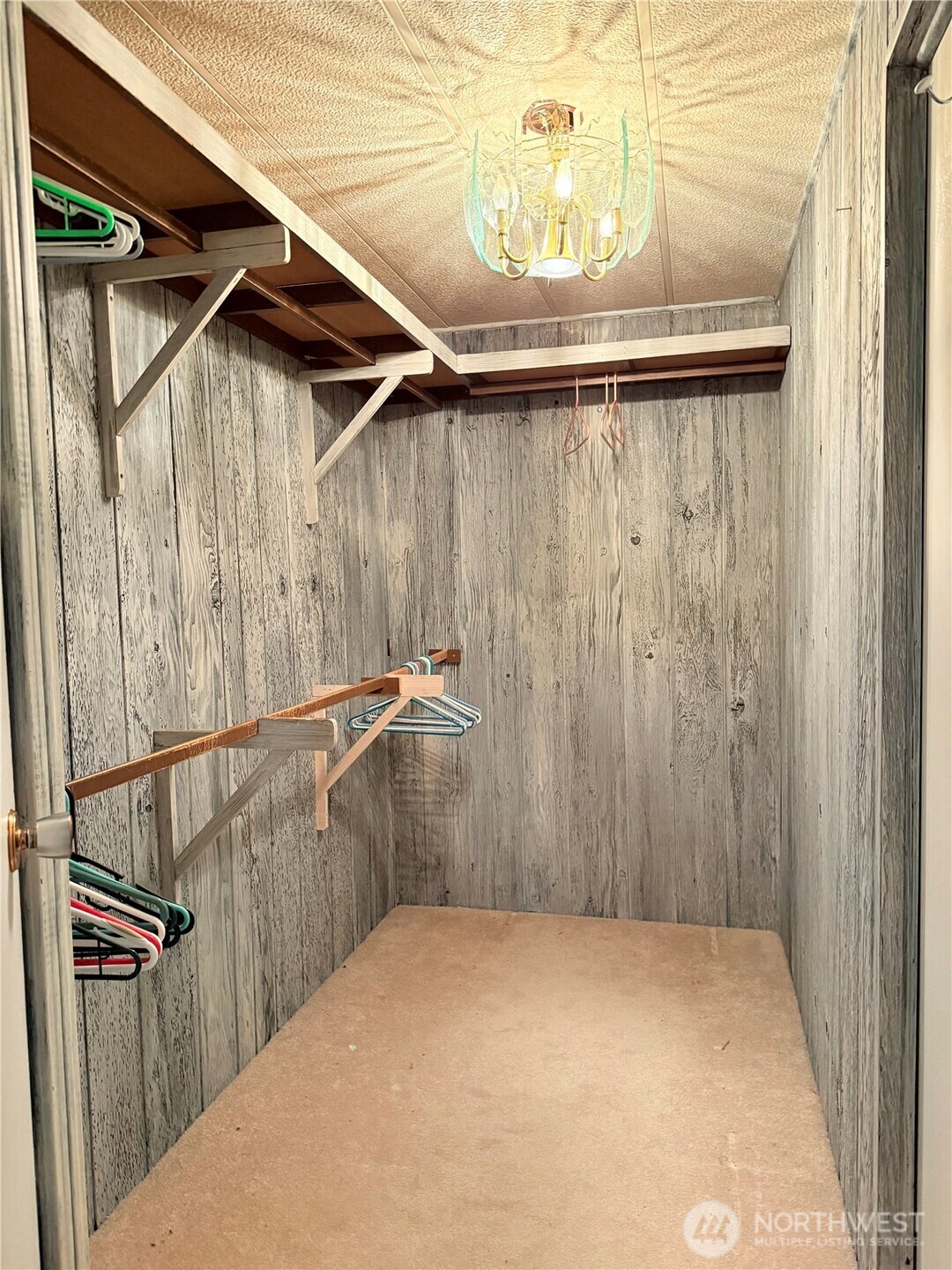 411 SW College Avenue , Wilbur, WA 99185