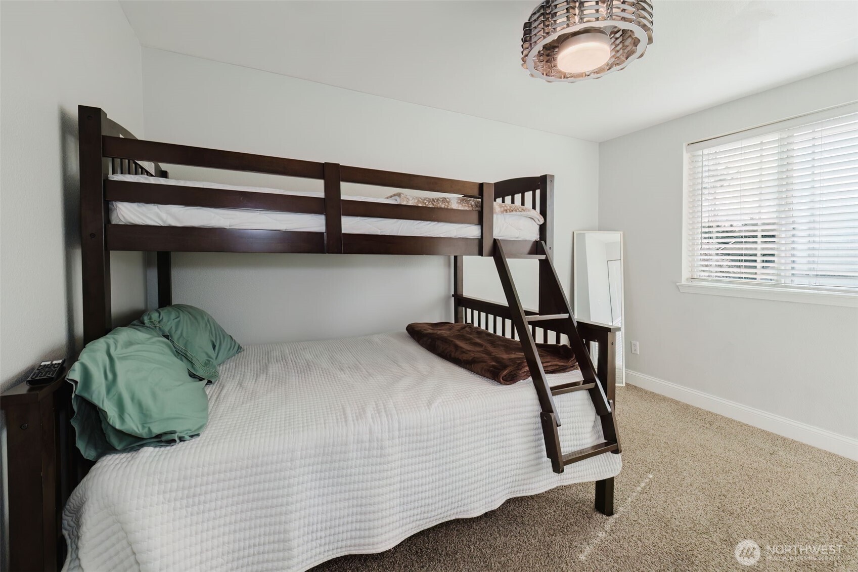 1325 SE Casandra Loop , Port Orchard, WA 98366