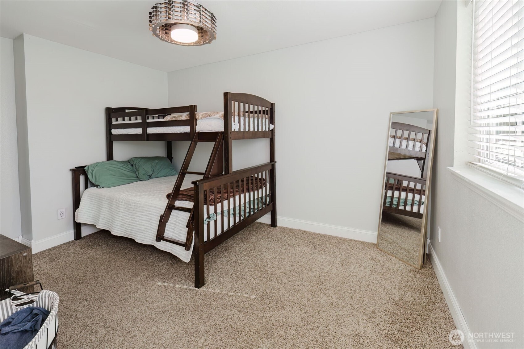 1325 SE Casandra Loop , Port Orchard, WA 98366