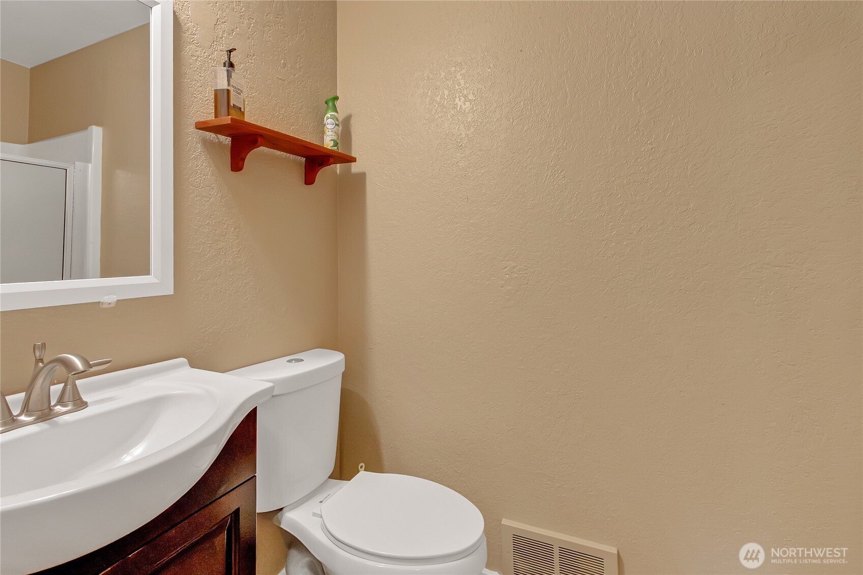 9310 Pinedrop Drive SE, Olympia, WA 98513-2179