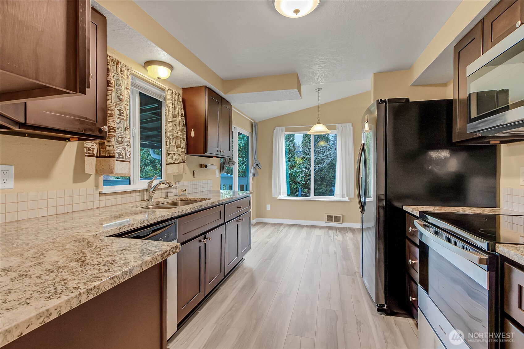 9310 Pinedrop Drive SE, Olympia, WA 98513-2179