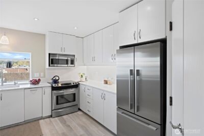 3051 Alki Avenue SW #C, Seattle, WA 98116 - Photo 11