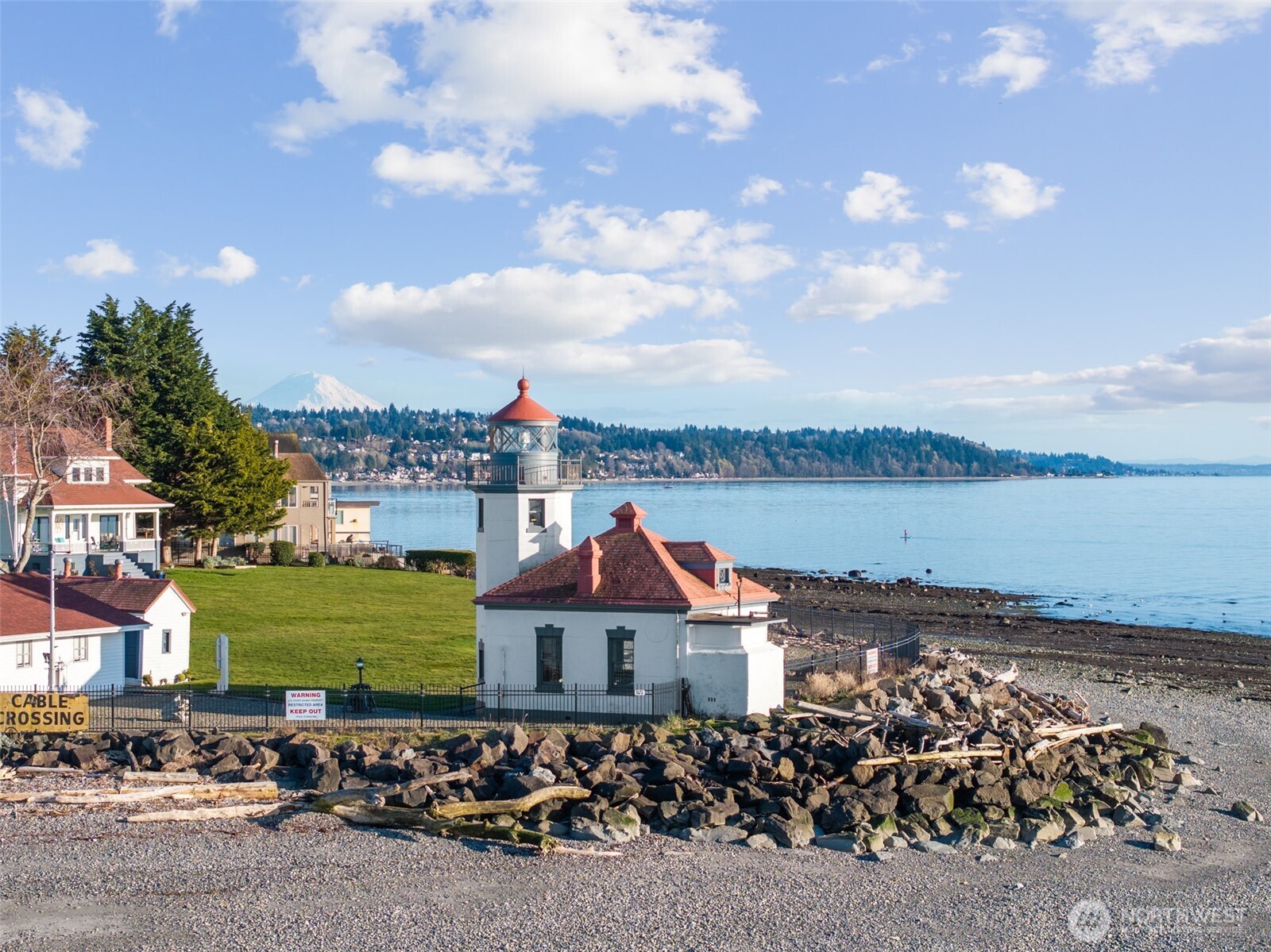 3051 Alki Avenue SW #C, Seattle, WA 98116