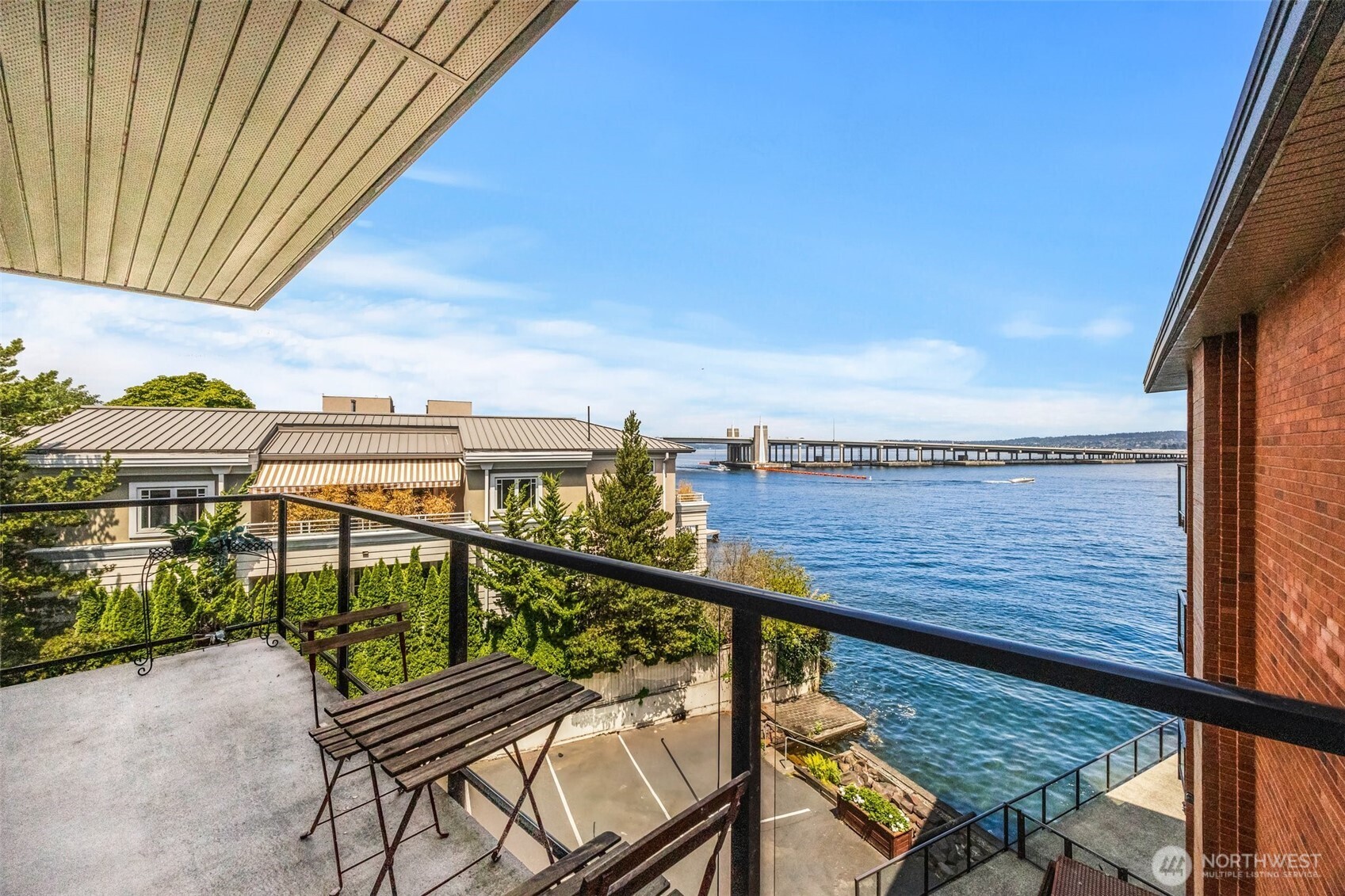 2360 43rd Ave E #404, Seattle, WA 98112