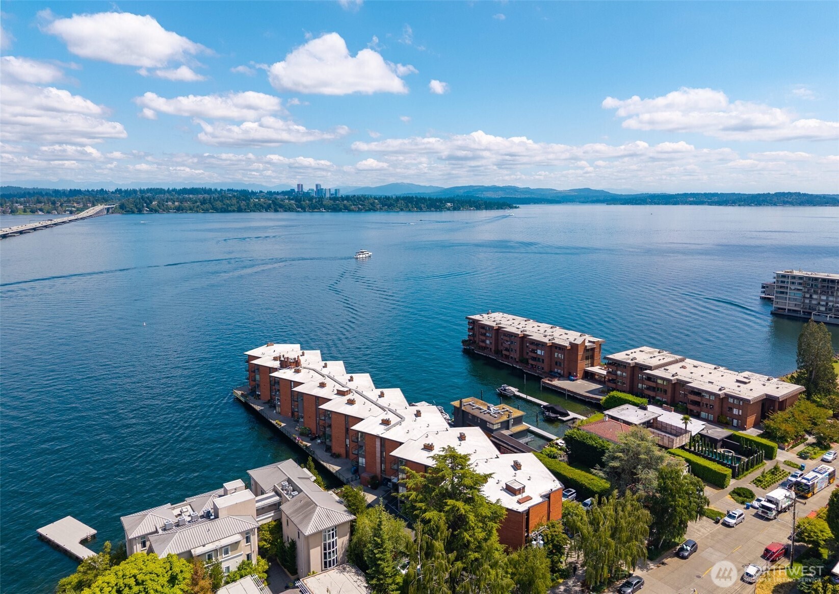 2360 43rd Ave E #404, Seattle, WA 98112