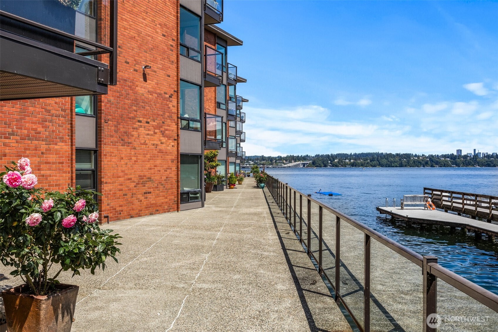 2360 43rd Ave E #404, Seattle, WA 98112