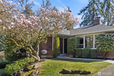 541 NE 130th Street , Seattle, WA 98125 - Photo 2