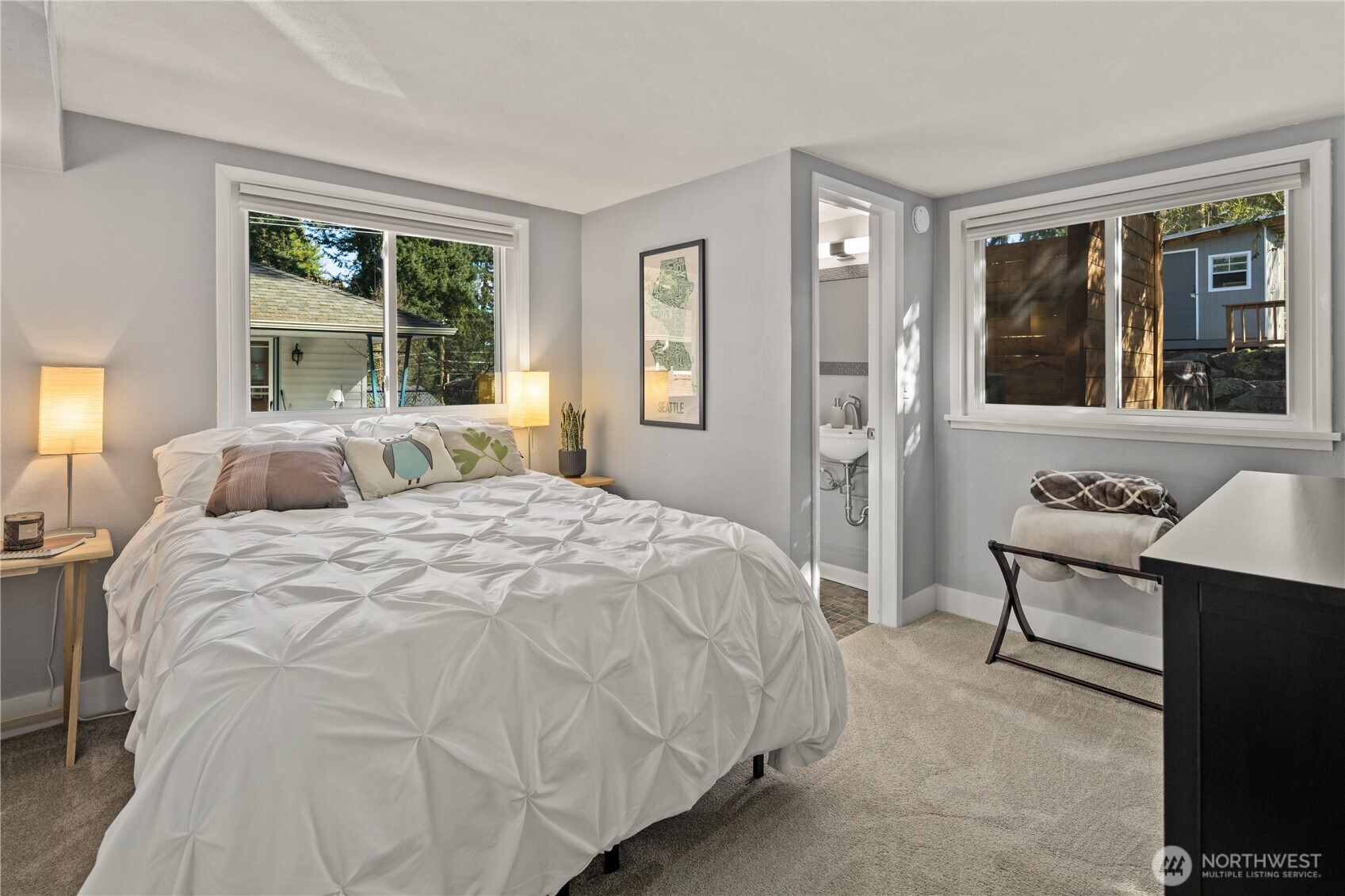 541 NE 130th Street , Seattle, WA 98125