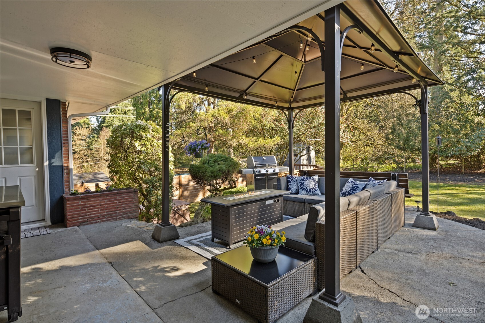 541 NE 130th Street , Seattle, WA 98125