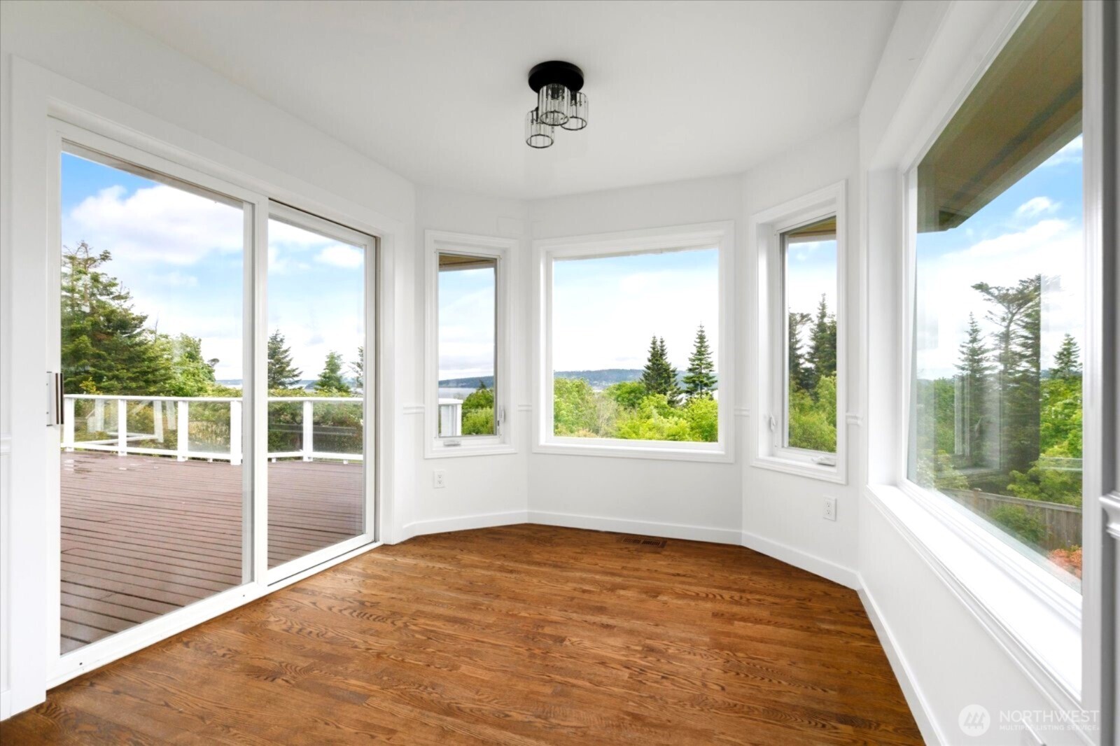 366 Samanthia Lane , Camano Island, WA 98282