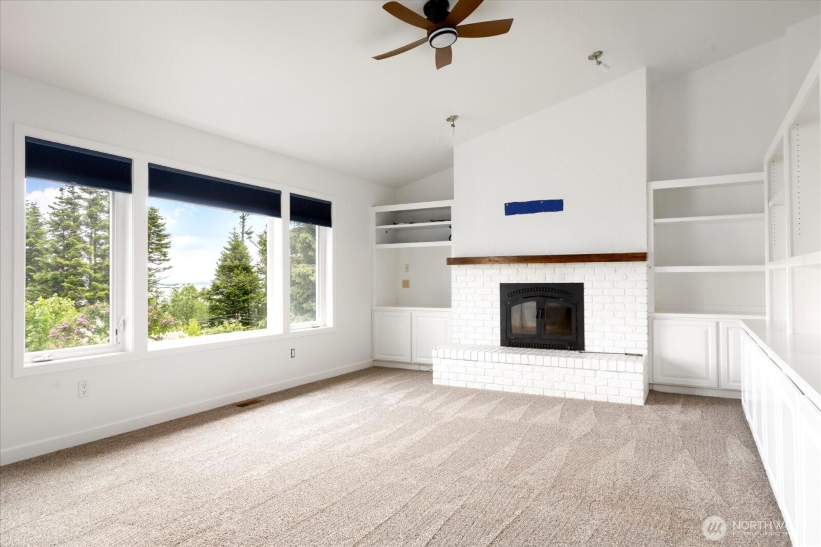 366 Samanthia Lane , Camano Island, WA 98282