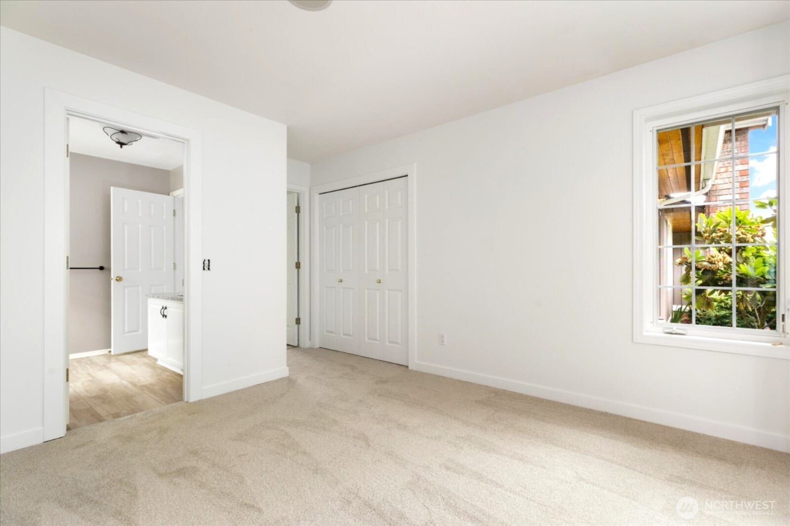 366 Samanthia Lane , Camano Island, WA 98282