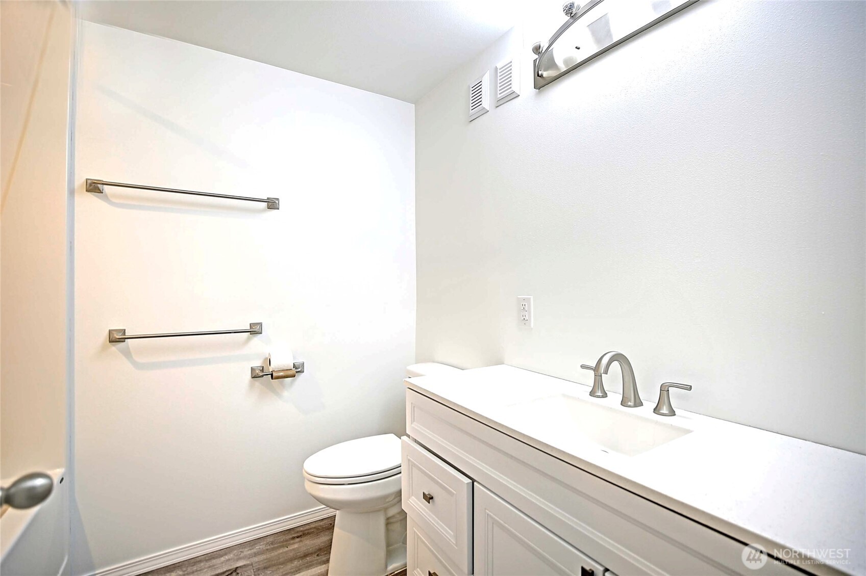 366 Samanthia Lane , Camano Island, WA 98282