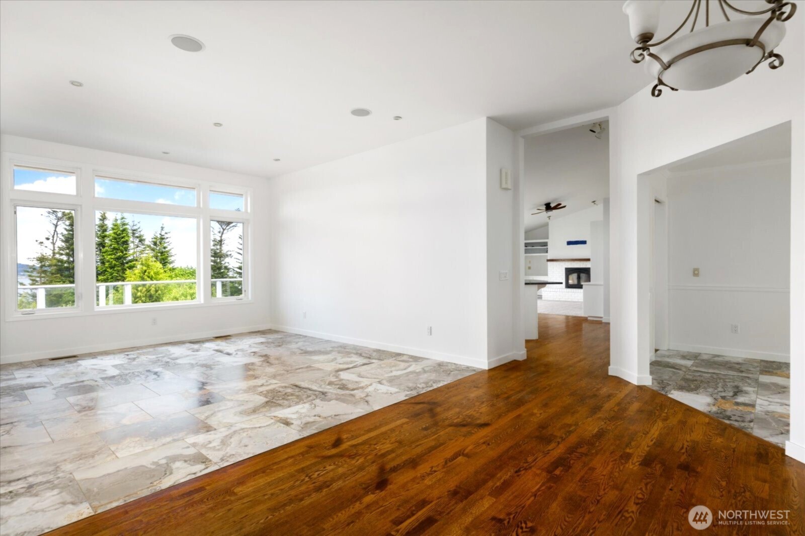 366 Samanthia Lane , Camano Island, WA 98282