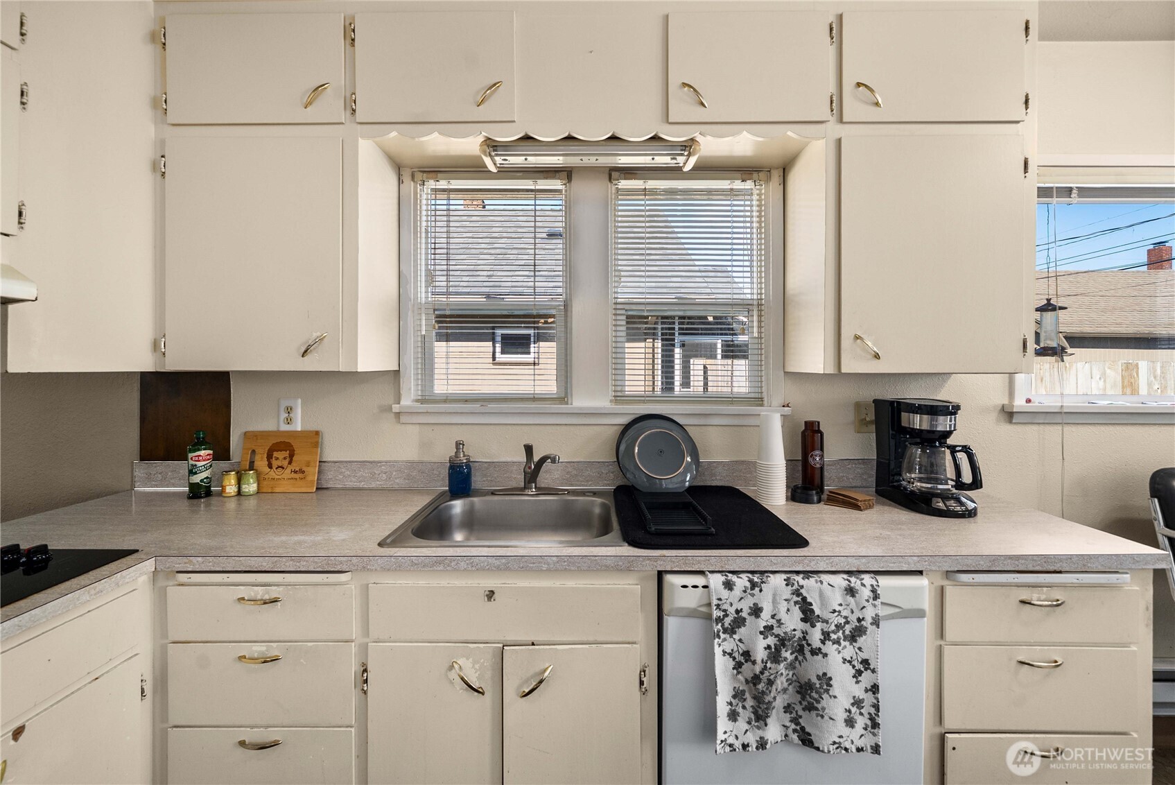 4509 Pacific Avenue , Tacoma, WA 98418