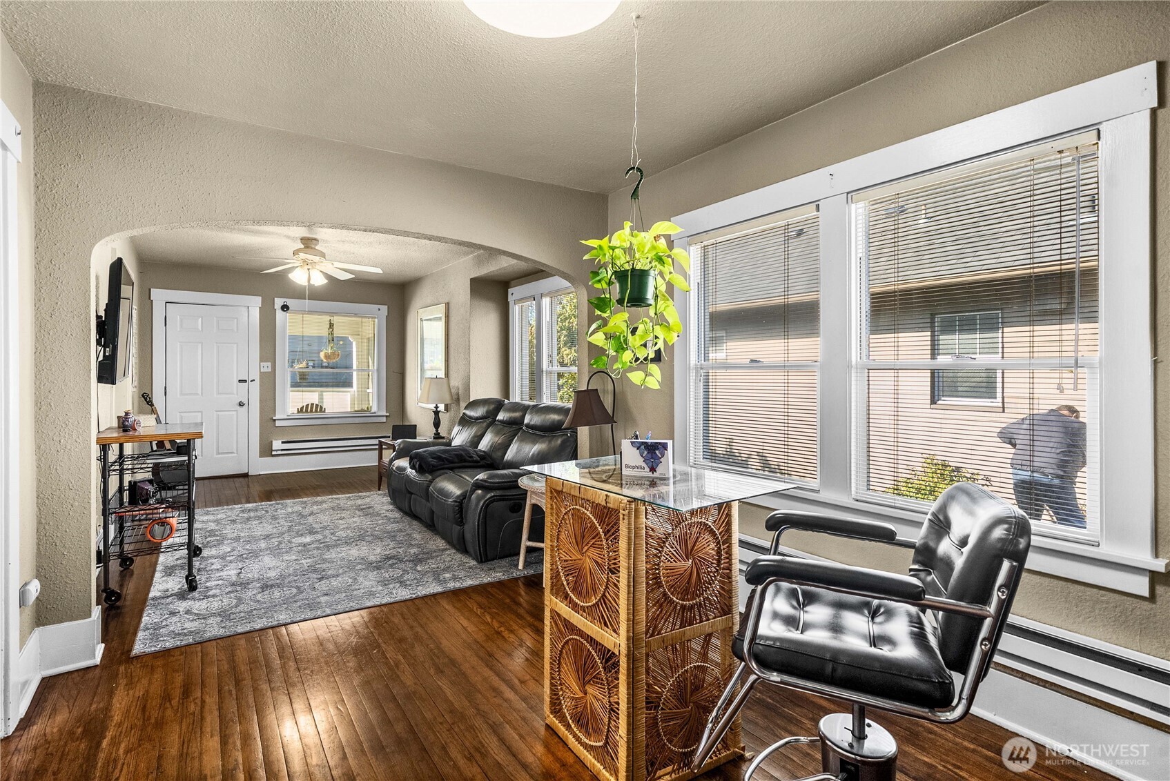 4509 Pacific Avenue , Tacoma, WA 98418