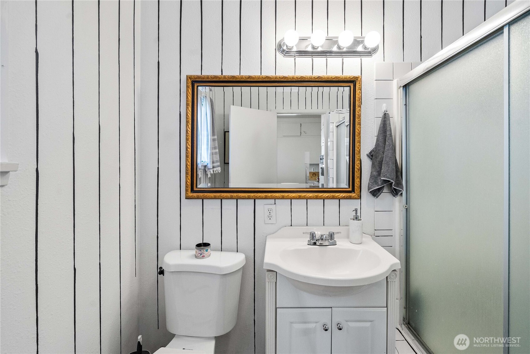 4509 Pacific Avenue , Tacoma, WA 98418