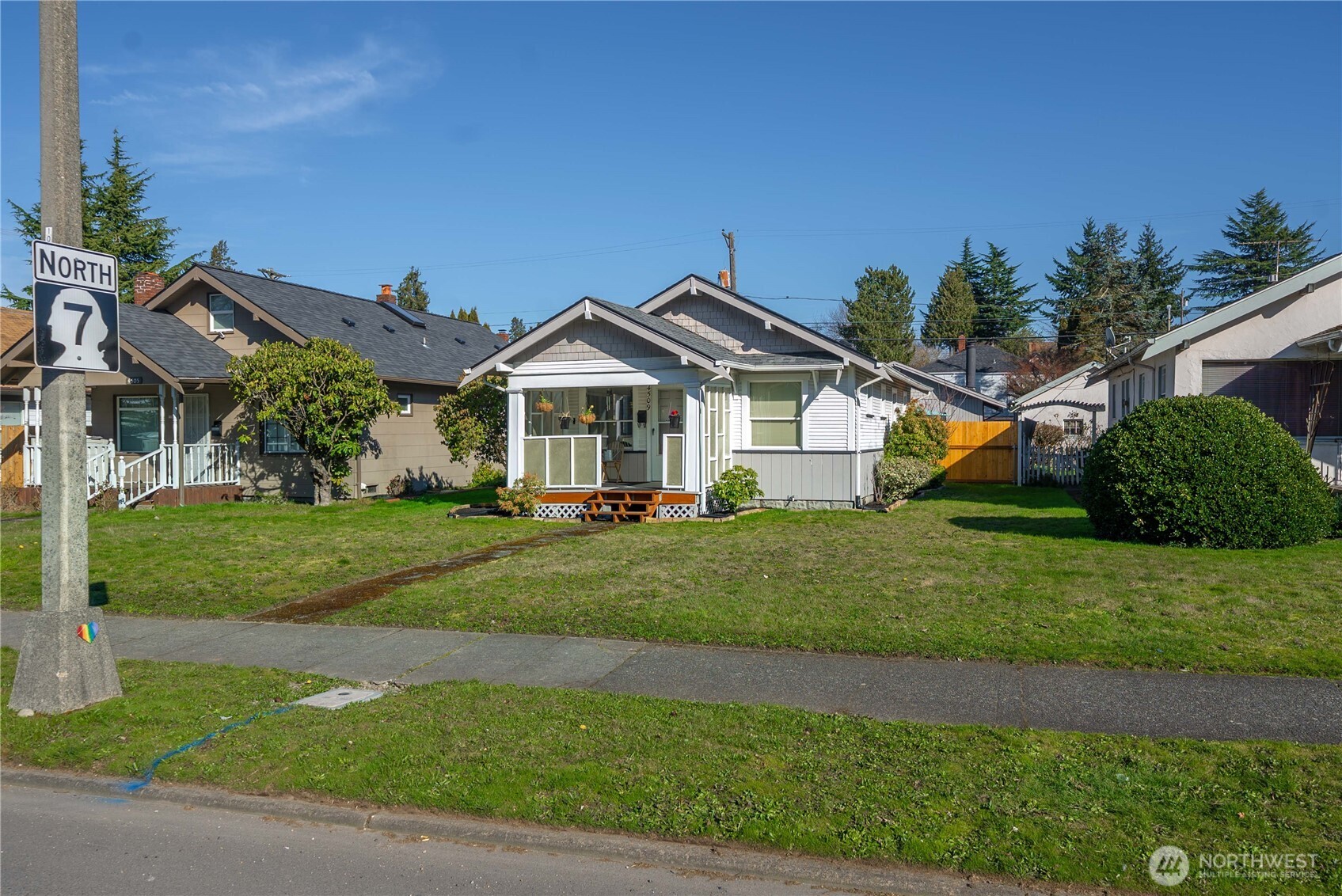 4509 Pacific Avenue , Tacoma, WA 98418