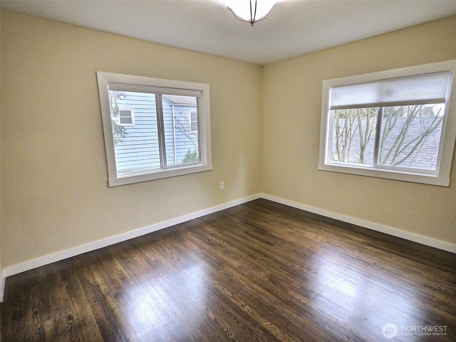 9827 8th Avenue NE, Seattle, WA 98115