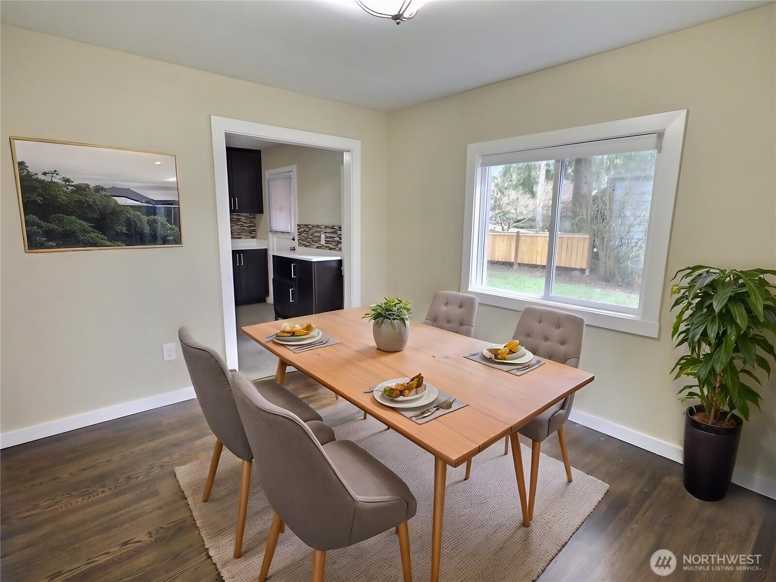 9827 8th Avenue NE, Seattle, WA 98115