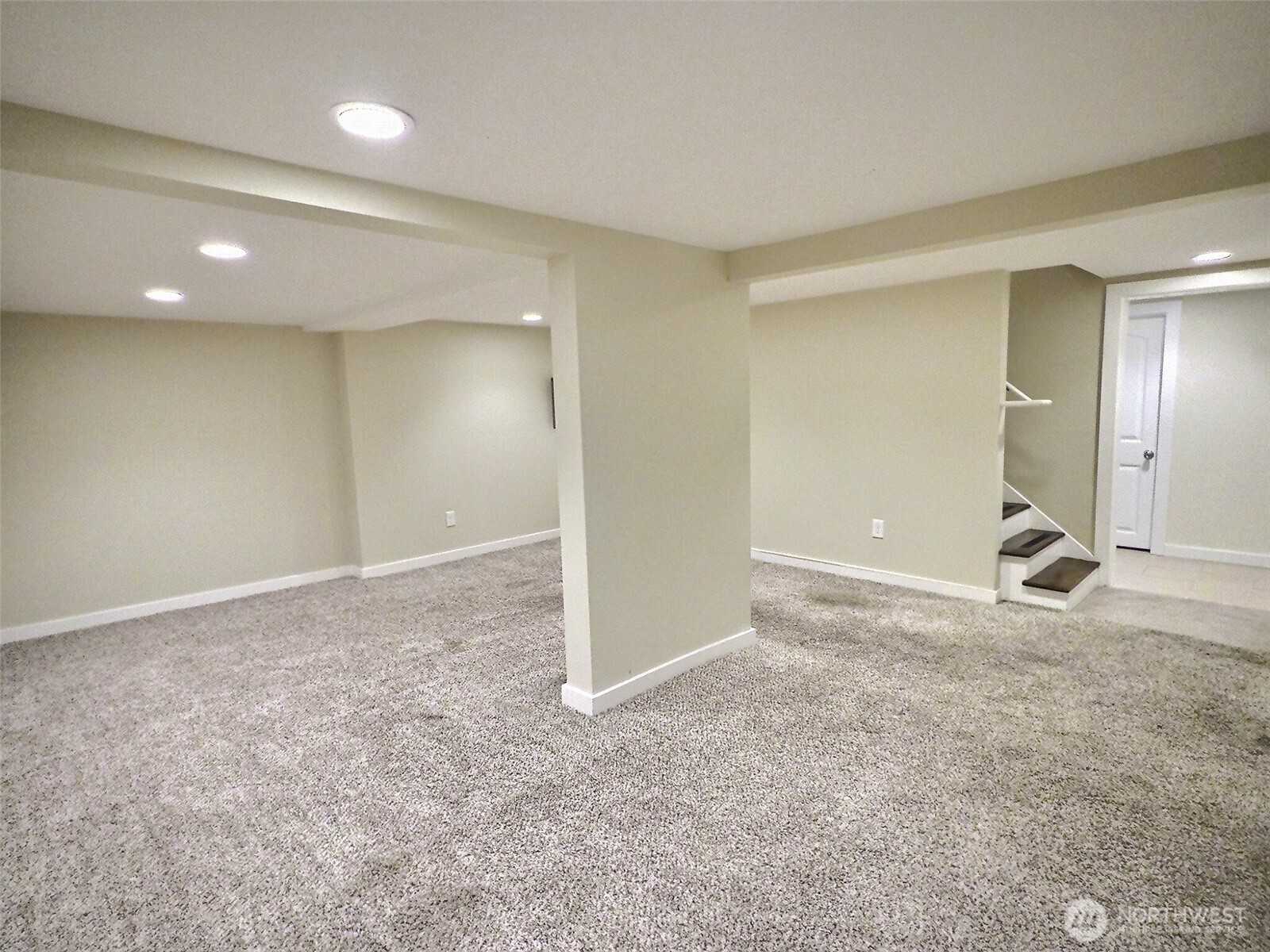 9827 8th Avenue NE, Seattle, WA 98115