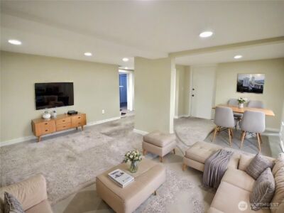 9827 8th Avenue NE, Seattle, WA 98115 - Photo 19