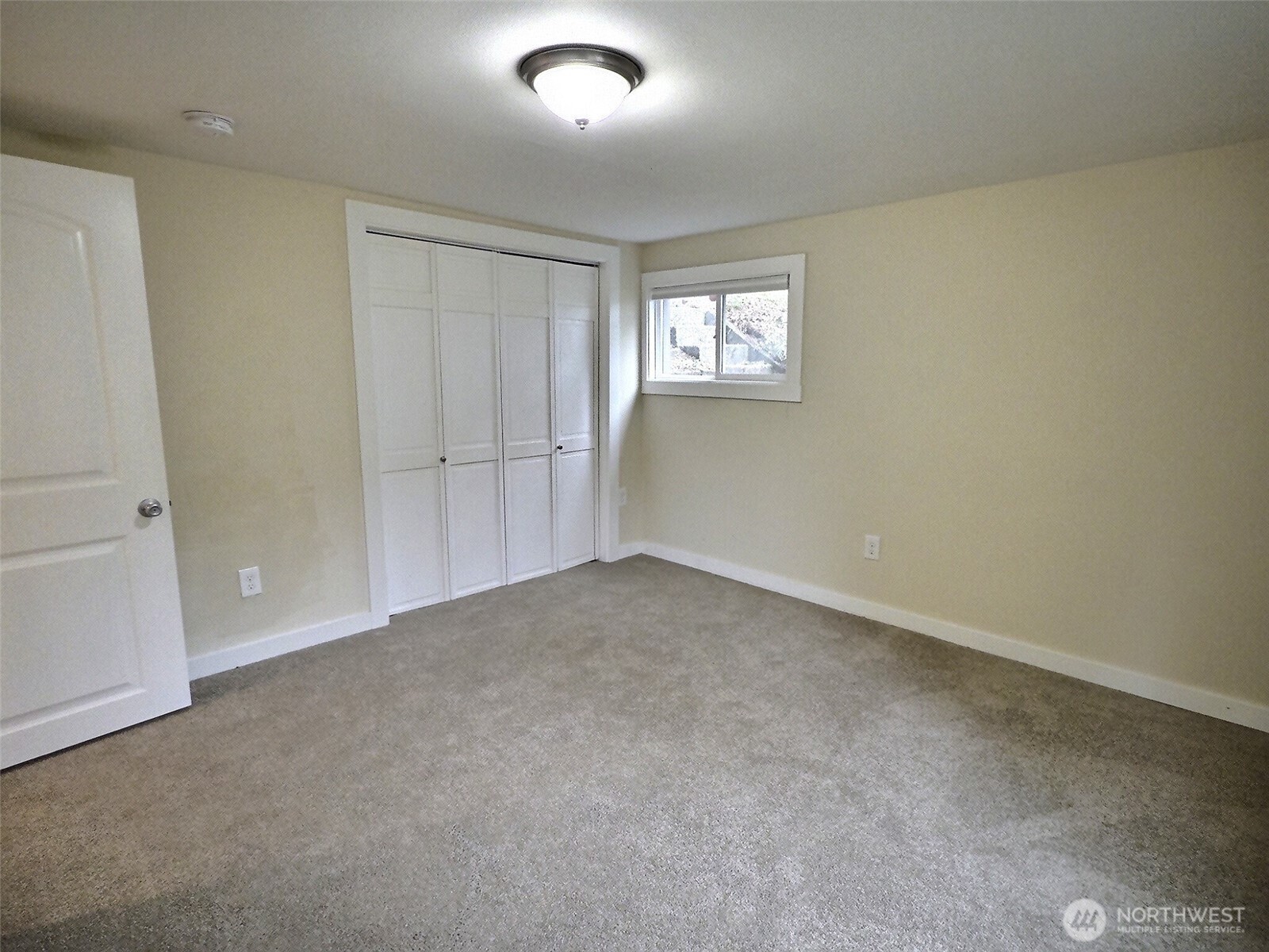 9827 8th Avenue NE, Seattle, WA 98115