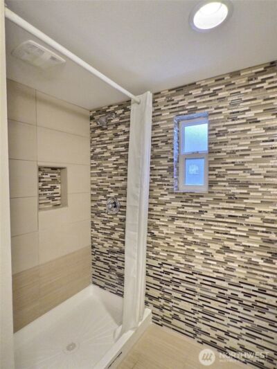 9827 8th Avenue NE, Seattle, WA 98115 - Photo 25