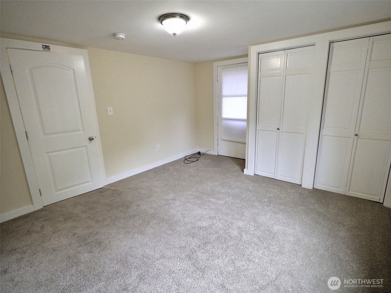 9827 8th Avenue NE, Seattle, WA 98115