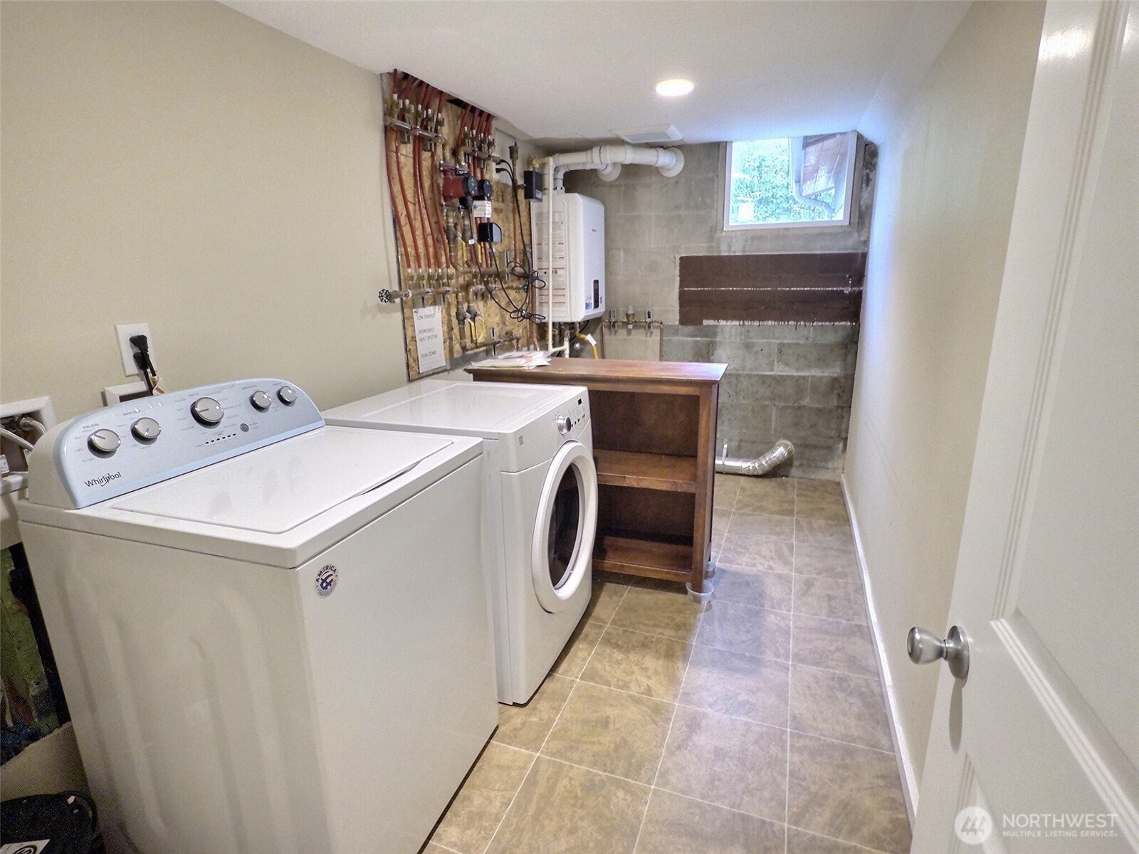 9827 8th Avenue NE, Seattle, WA 98115