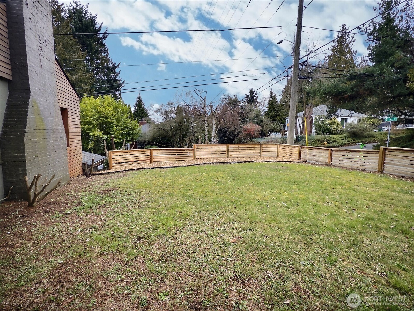 9827 8th Avenue NE, Seattle, WA 98115