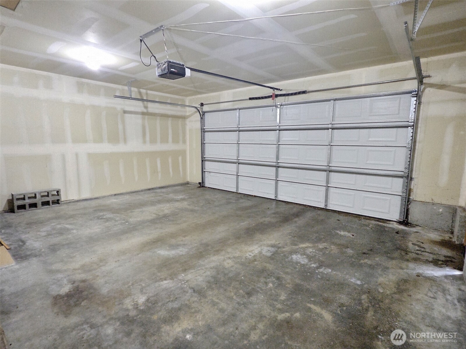 9827 8th Avenue NE, Seattle, WA 98115