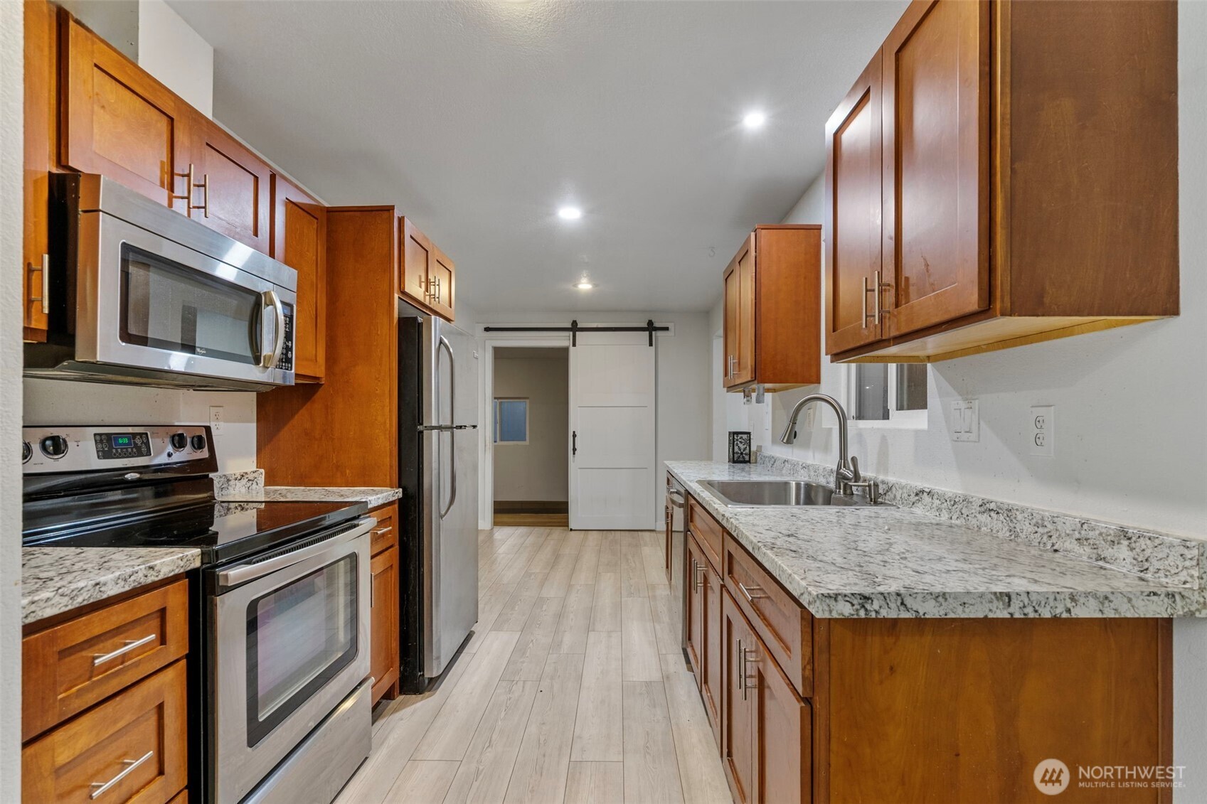 145 Collar Avenue , Morton, WA 98356