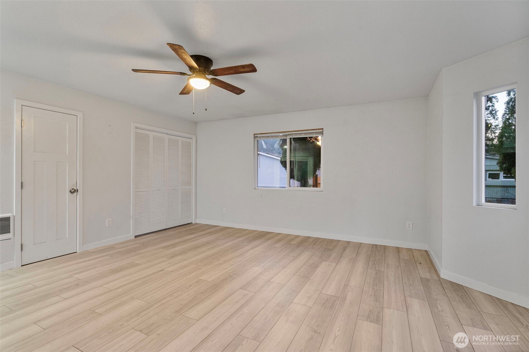 145 Collar Avenue , Morton, WA 98356