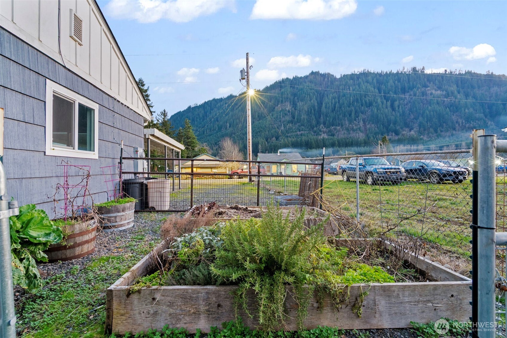 145 Collar Avenue , Morton, WA 98356