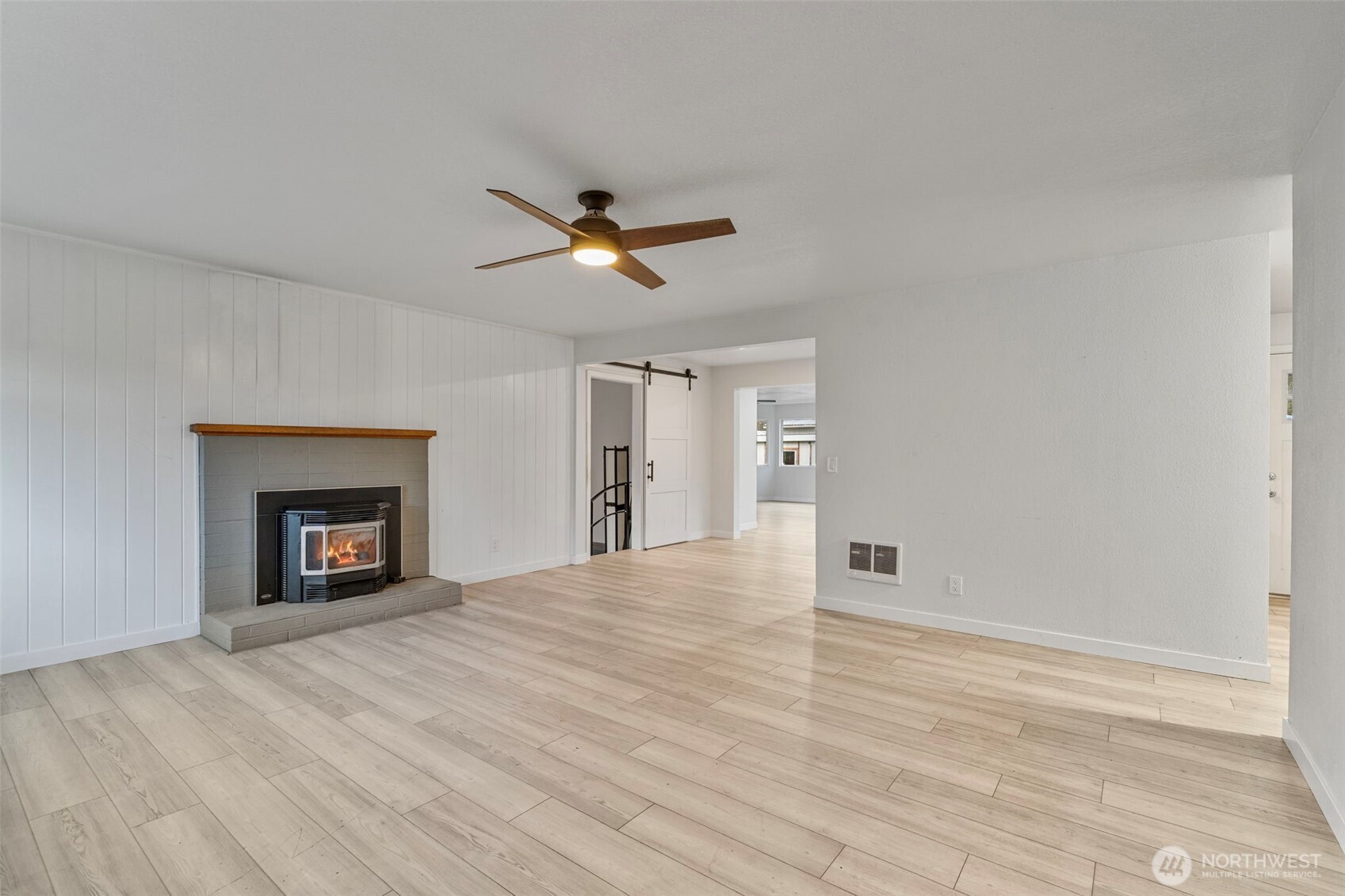 145 Collar Avenue , Morton, WA 98356