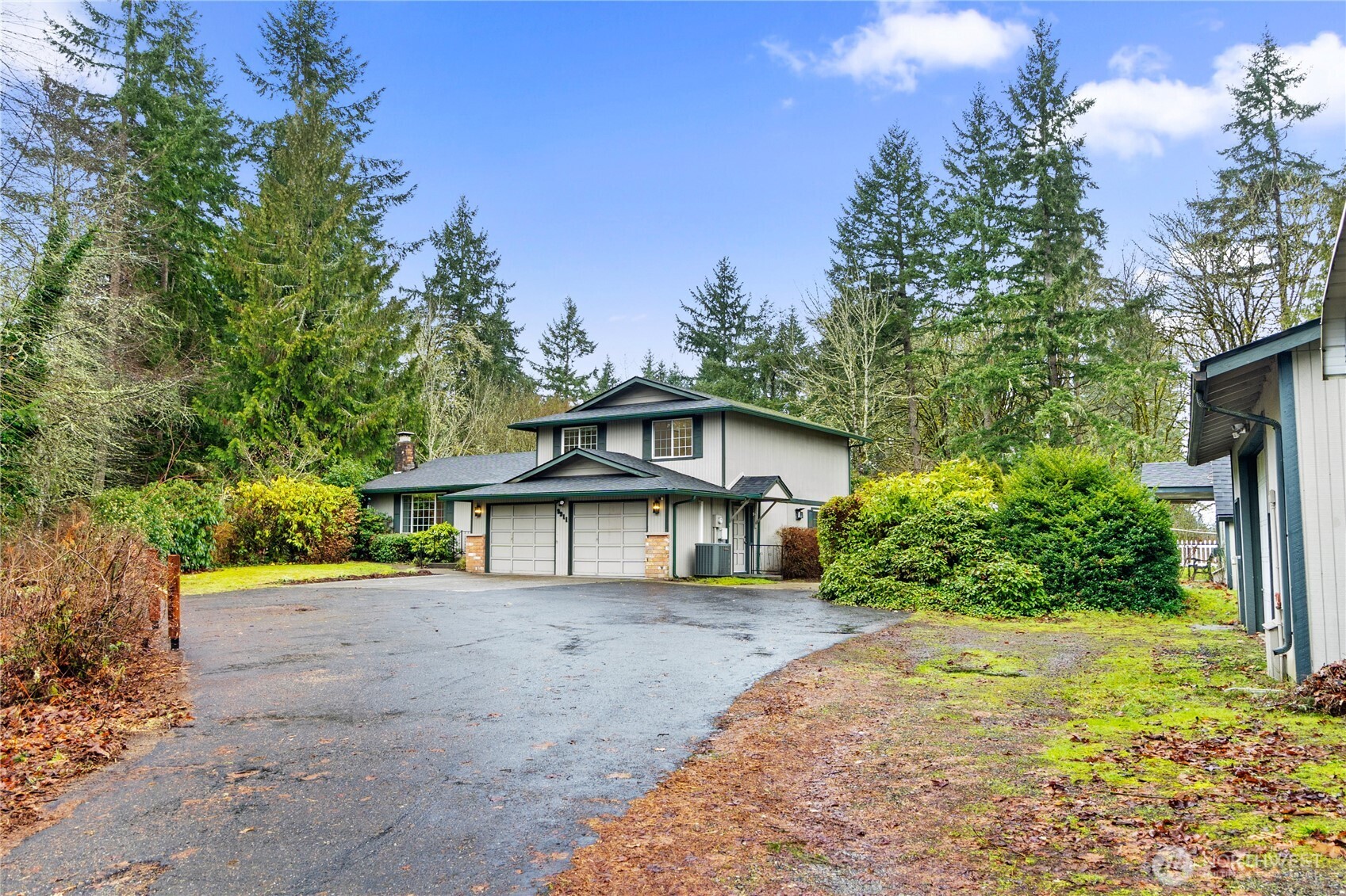9911 Berkshire Loop SE, Olympia, WA 98513