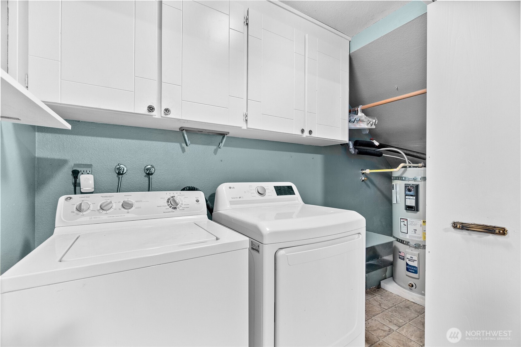 9911 Berkshire Loop SE, Olympia, WA 98513