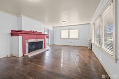 610 N Michigan Street , Aberdeen, WA 98520 - Photo 2