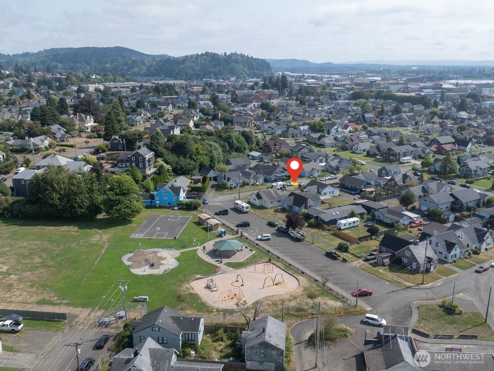 610 N Michigan Street , Aberdeen, WA 98520