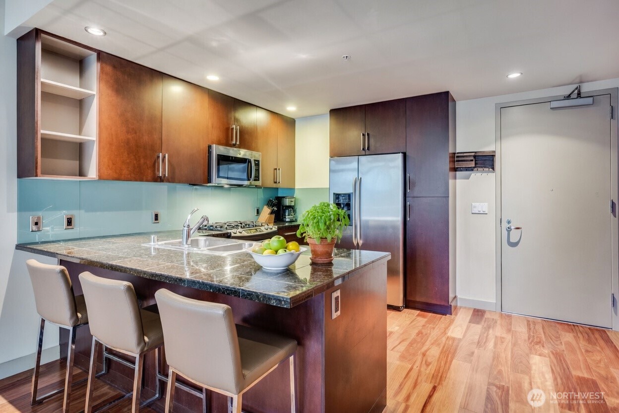 900 Lenora Street #W703, Seattle, WA 98121