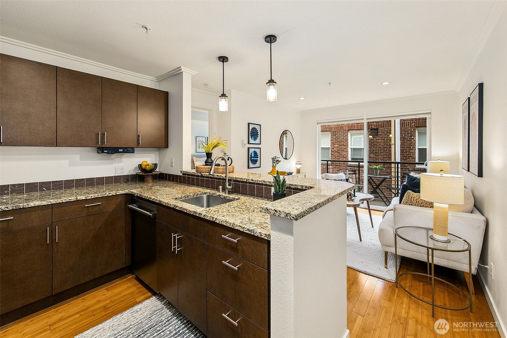 626 4th Avenue W #305, Seattle, WA 98119