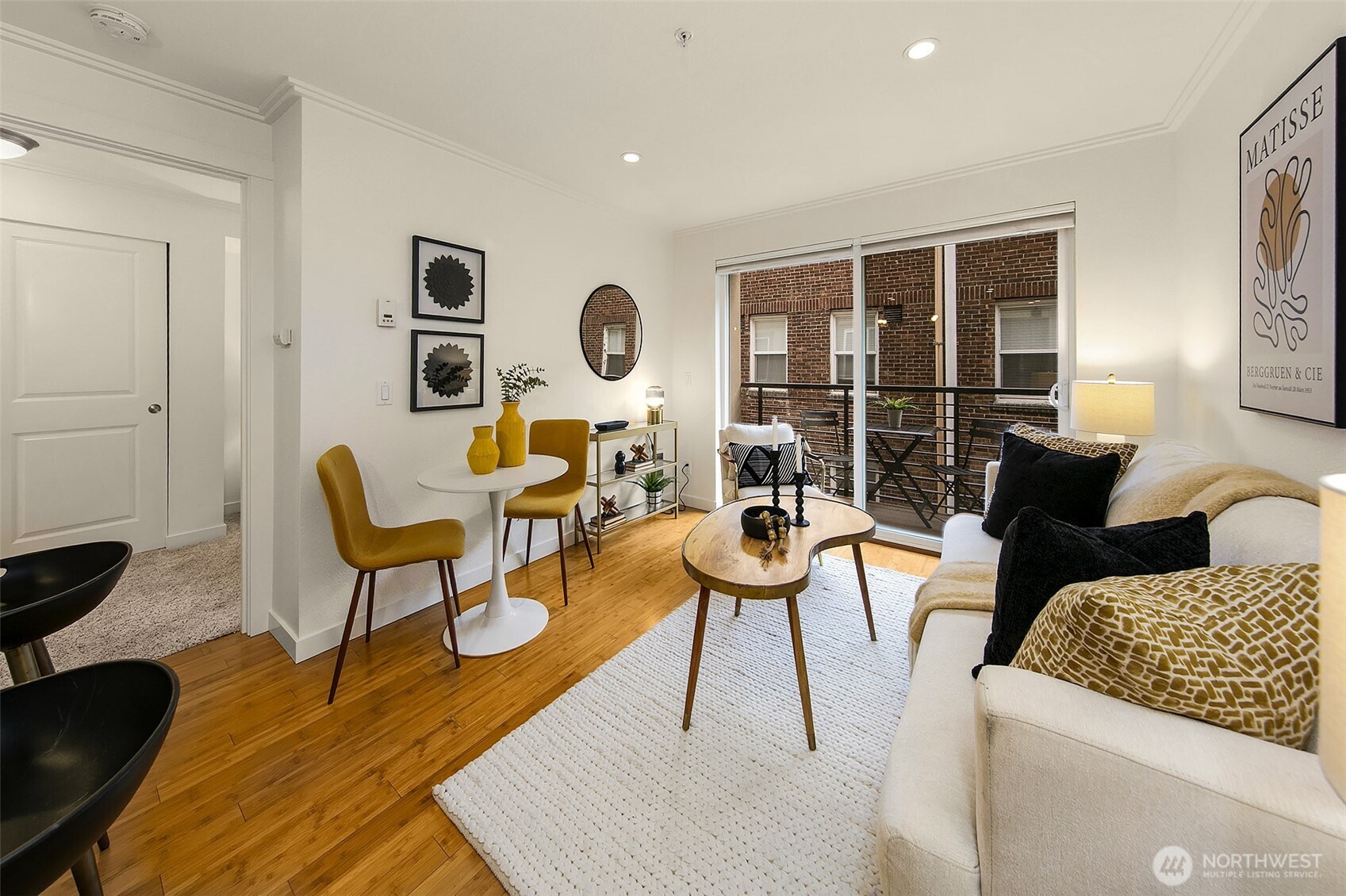 626 4th Avenue W #305, Seattle, WA 98119