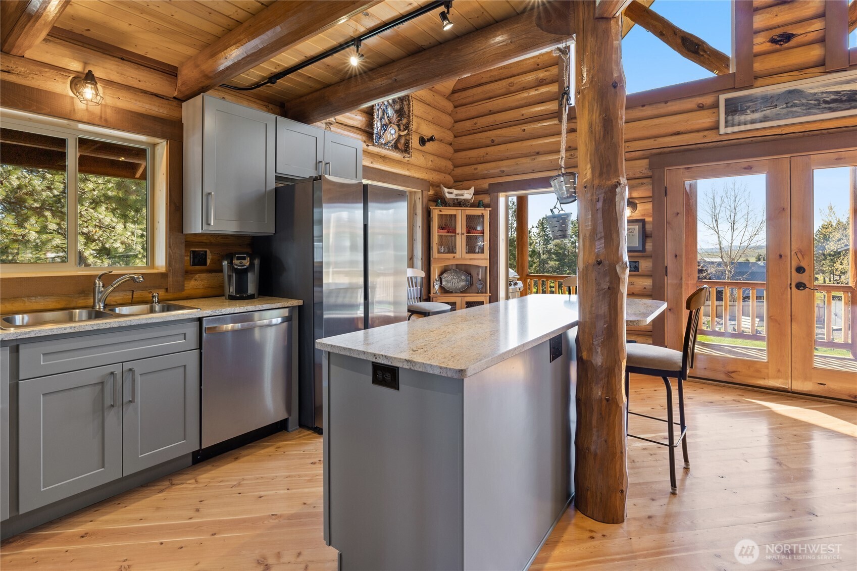 351 Ridge Loop Drive , Cle Elum, WA 98922