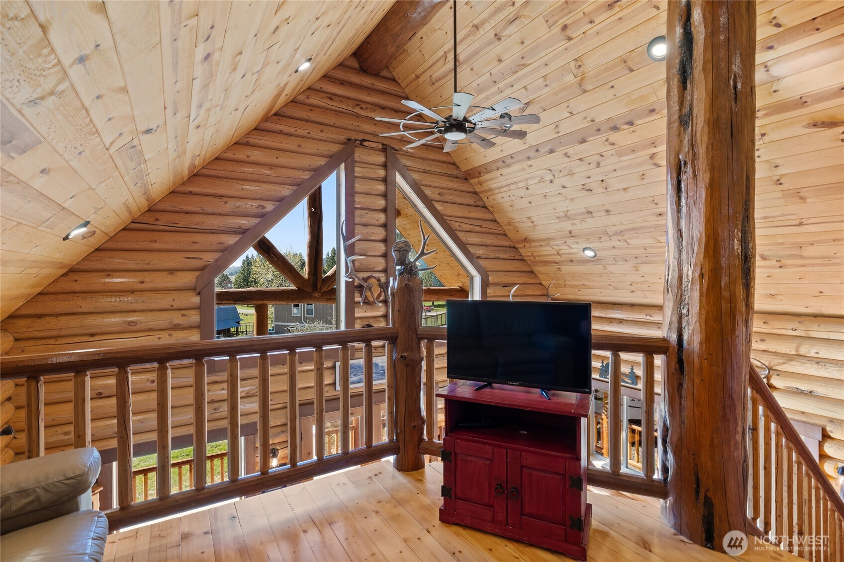 351 Ridge Loop Drive , Cle Elum, WA 98922