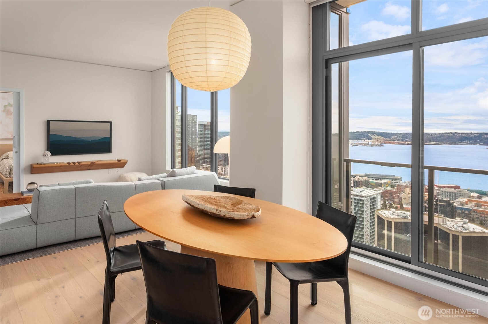 2510 6th Avenue #3705, Seattle, WA 98121